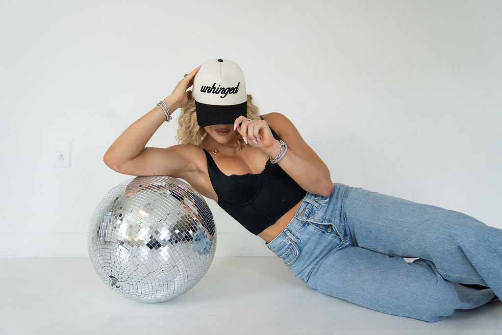 UNHINGED HAT CREAM/BLACK